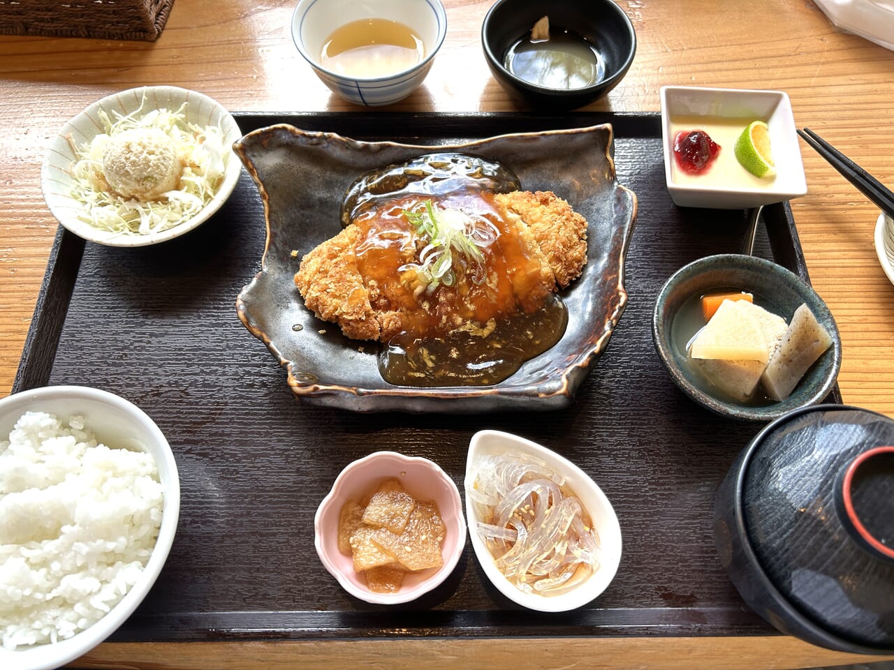 薩摩川内市大豆の華の湯葉カツ定食