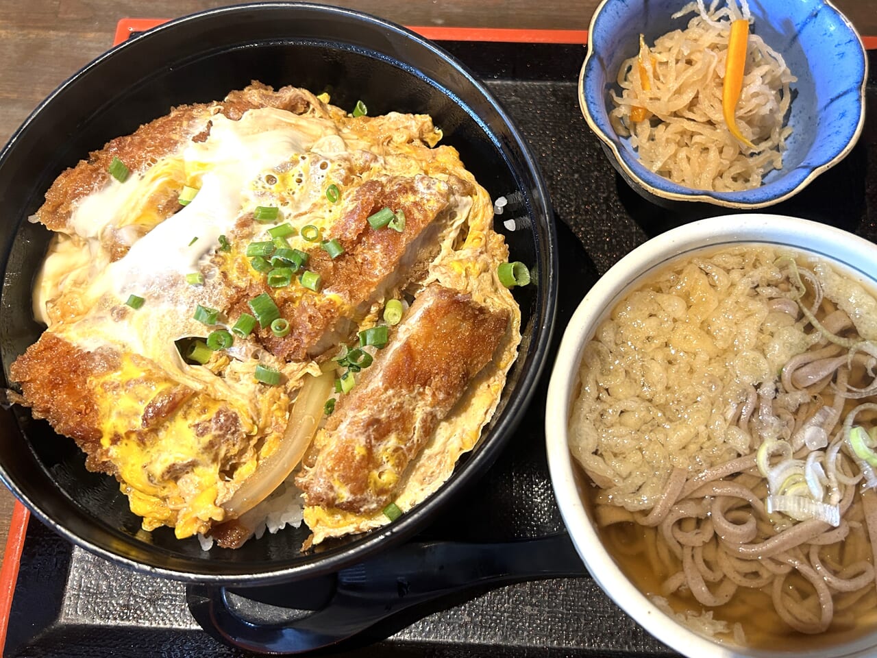 薩摩川内市くつろぎ庵のカツ丼セット