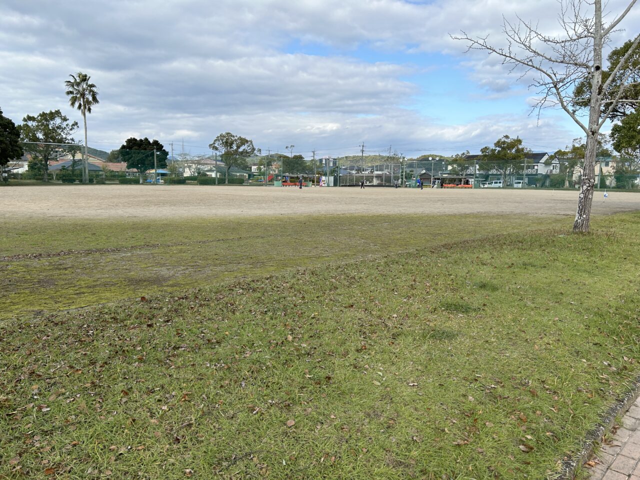 薩摩川内市野間島公園のグラウンド