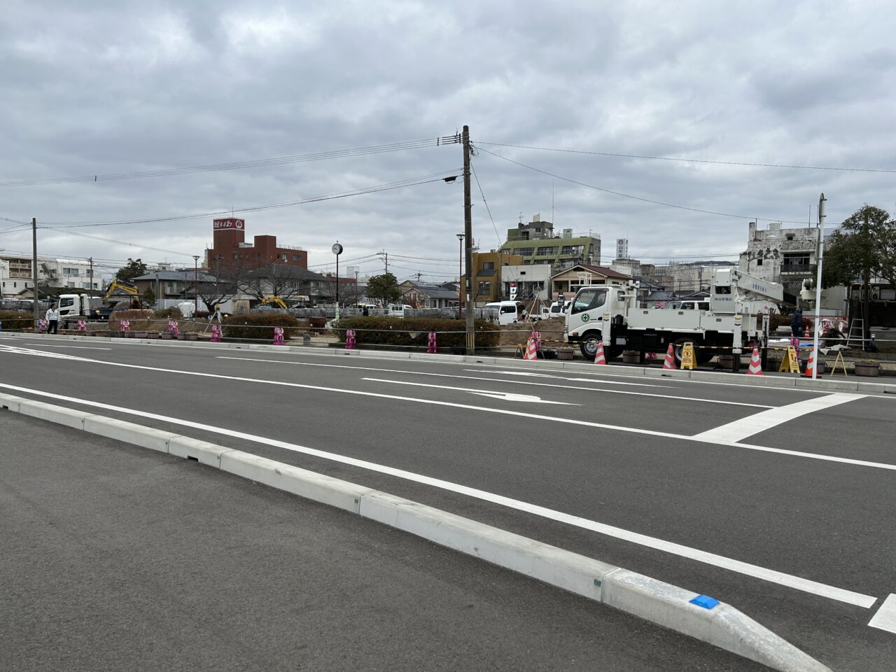 薩摩川内市向田公園の工事車両