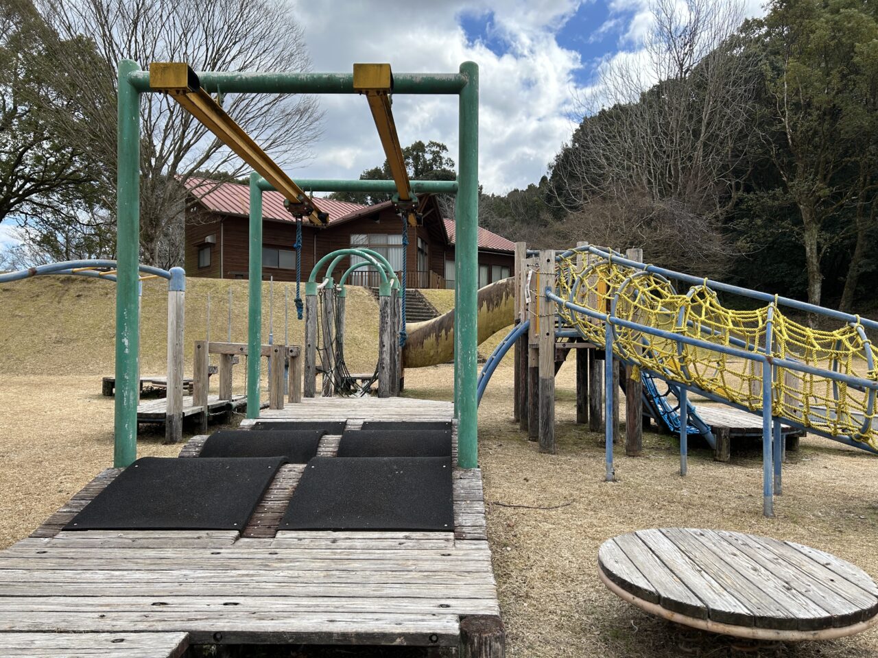 薩摩川内市向山自然公園の遊具