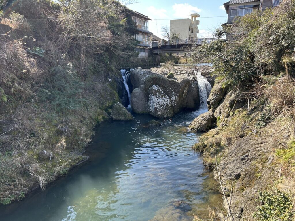 薩摩川内市湯の滝公園の滝