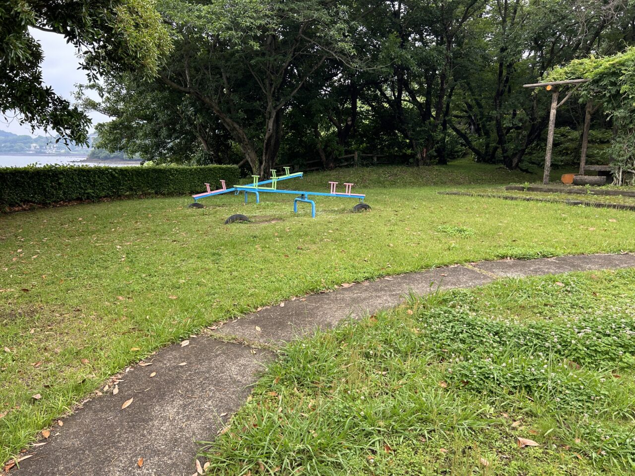 出水市出水海洋公園のシーソー