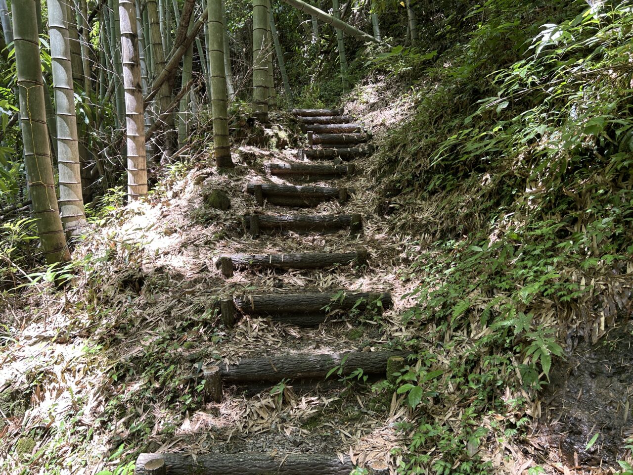 薩摩川内市藤本滝の展望階段