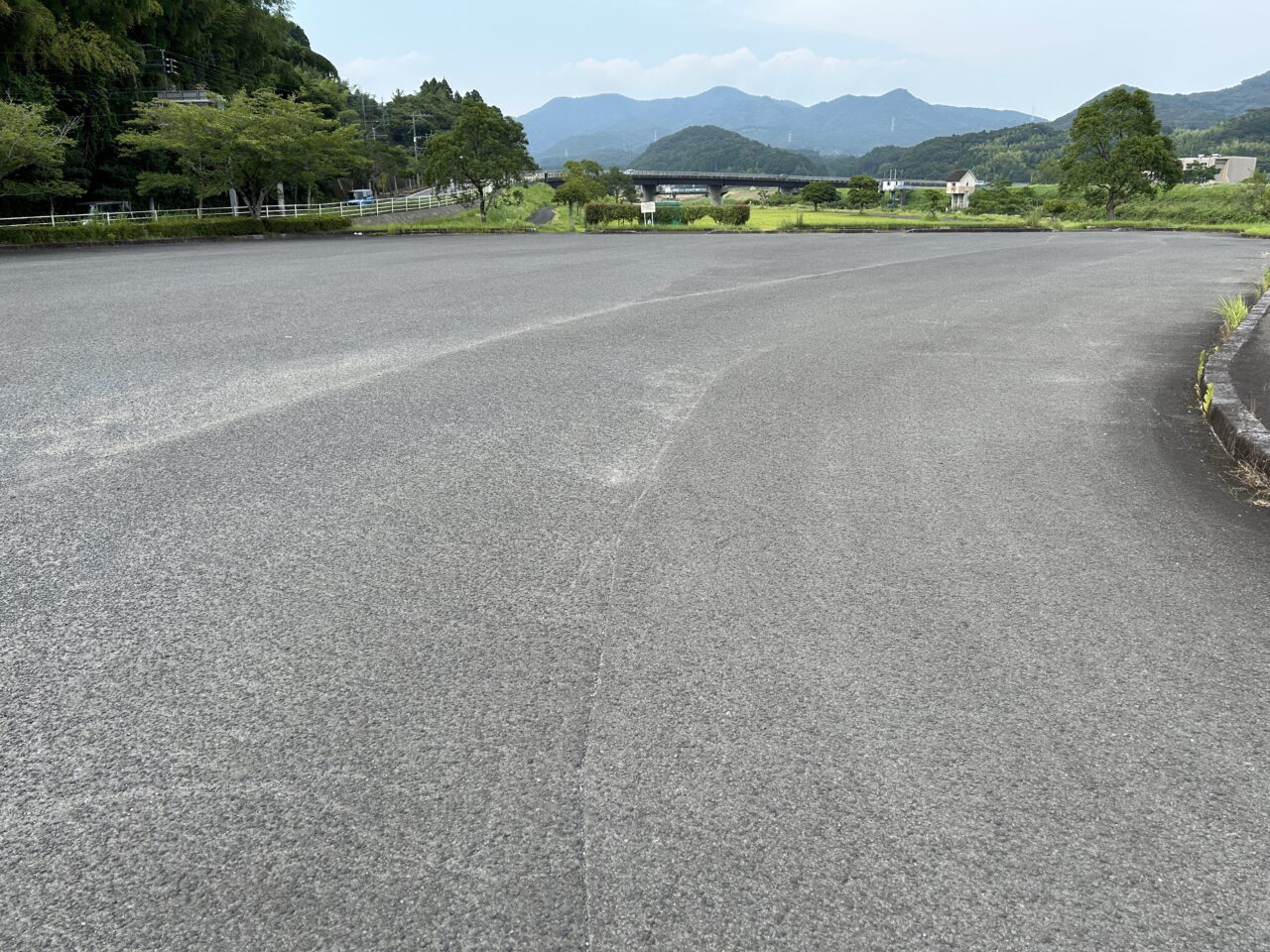 薩摩川内市日渡川多目的運動公園の駐車場