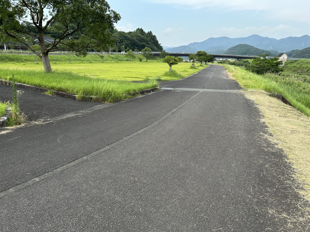 薩摩川内市日渡川多目的運動公園の通路